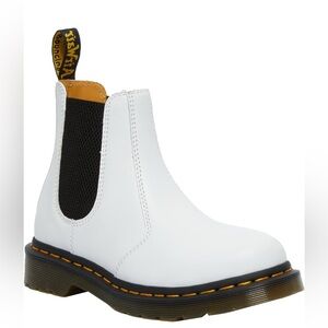 Dr. Martens Softy T